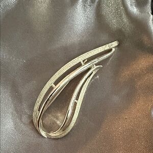 Elegant Silver Women's Brooch
